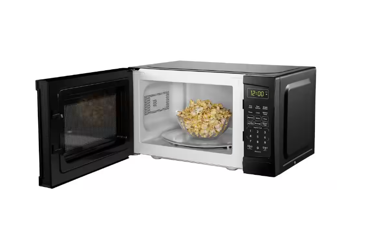 Danby Countertop Microwave,0.7 Cu Ft,Black